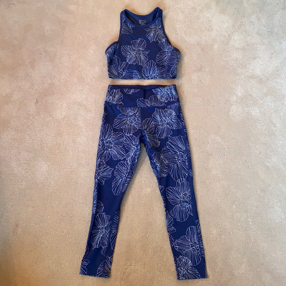 Calvin Klein workout set (size small)